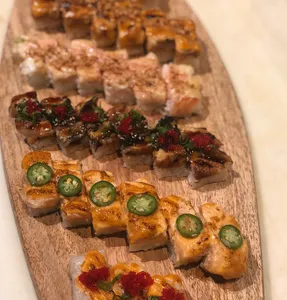 Fresh Sushi - Japanese & Sushi restaurant in Vancouver – fine dining dishes, interior photos, and ambiance.