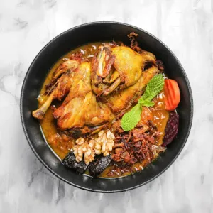 Miraas Restaurant & Bar Downtown - Middle Eastern restaurant in Downtown Vancouver – fine dining dishes, interior photos, and ambiance.