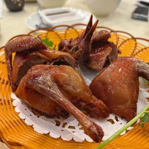 Neptune Palace Seafood Restaurant Vancouver - Dim Sum restaurant in Vancouver – fine dining dishes, interior photos, and ambiance.