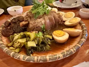 Sip Song Thai Cuisine - Thai restaurant in Vancouver – fine dining dishes, interior photos, and ambiance.