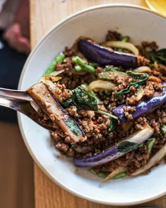 Kin Kao - Commercial - Thai restaurant in Vancouver – fine dining dishes, interior photos, and ambiance.