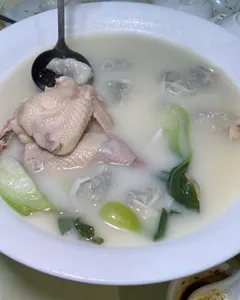 Yuan's Garden Restaurant - Chinese restaurant in Richmond – fine dining dishes, interior photos, and ambiance.