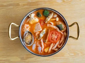 JOJO POT - Hot Pot restaurant in Burnaby – fine dining dishes, interior photos, and ambiance.