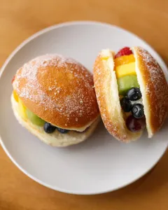 UNNI PASTRIES Robson - Dessert restaurant in Downtown Vancouver – fine dining dishes, interior photos, and ambiance.