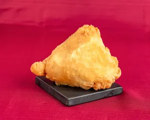 Hi Five Chicken East Broadway - Burger & Fried Chicken restaurant in Vancouver – fine dining dishes, interior photos, and ambiance.