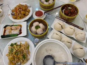 Neptune Palace Restaurant Surrey - Dim Sum restaurant in Surrey – fine dining dishes, interior photos, and ambiance.