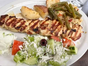 Vassilis souvlaki greek taverna - European restaurant in Burnaby – fine dining dishes, interior photos, and ambiance.
