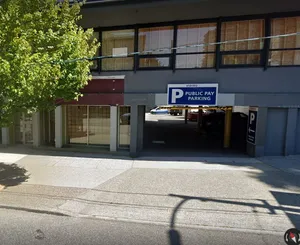 Liuyishou Hotpot Robson - Hot Pot restaurant in Downtown Vancouver – fine dining dishes, interior photos, and ambiance.