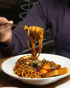 P2P indian restaurant Yaletown - Indian restaurant in Downtown Vancouver – fine dining dishes, interior photos, and ambiance.