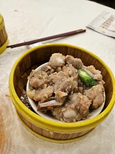 Neptune Palace Restaurant Surrey - Dim Sum restaurant in Surrey – fine dining dishes, interior photos, and ambiance.