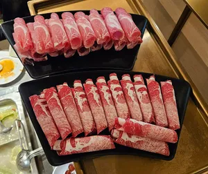 Haidilao Hotpot West Broadway Hot Pot restaurant in Vancouver – fine dining dishes, interior photos, and ambiance.