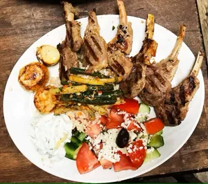Vassilis souvlaki greek taverna - European restaurant in Burnaby – fine dining dishes, interior photos, and ambiance.