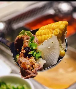 Haidilao Hotpot West Broadway Hot Pot restaurant in Vancouver – fine dining dishes, interior photos, and ambiance.