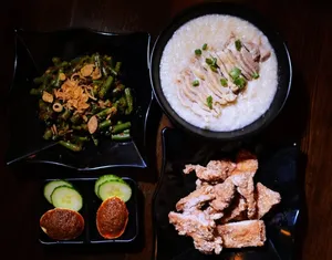 Shiok Canteen - Singaporean restaurant in New Westminster – fine dining dishes, interior photos, and ambiance.