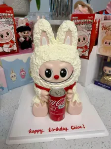 M.E Concept Cakes - Dessert restaurant in Vancouver – fine dining dishes, interior photos, and ambiance.