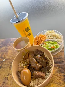 Dragon Bowl Richmond - Chinese restaurant in Richmond – fine dining dishes, interior photos, and ambiance.