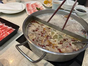 Review photo uploaded by mecookies at Happy Lamb Hot Pot Burnaby