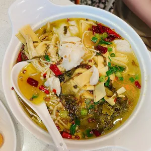 Fish With You Burnaby - Hot Pot restaurant in Burnaby – fine dining dishes, interior photos, and ambiance.