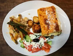 Vassilis souvlaki greek taverna - European restaurant in Burnaby – fine dining dishes, interior photos, and ambiance.