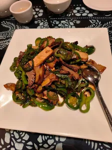 Alvin Garden - Chinese restaurant in Burnaby – fine dining dishes, interior photos, and ambiance.