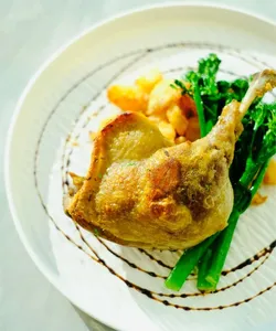 Cafe & Life - Cafe restaurant in Richmond – fine dining dishes, interior photos, and ambiance.