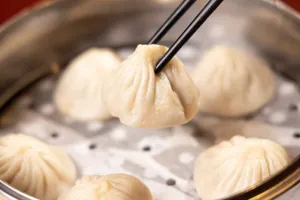 Z&W Shanghai Kitchen - Chinese restaurant in Vancouver – fine dining dishes, interior photos, and ambiance.