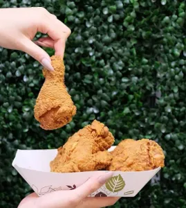 Hi Five Chicken East Broadway - Burger & Fried Chicken restaurant in Vancouver – fine dining dishes, interior photos, and ambiance.