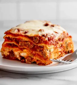 CAFE IL NIDO - Italian restaurant in Downtown Vancouver – fine dining dishes, interior photos, and ambiance.