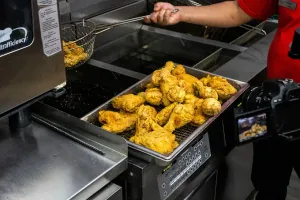 Hi Five Chicken East Broadway - Burger & Fried Chicken restaurant in Vancouver – fine dining dishes, interior photos, and ambiance.