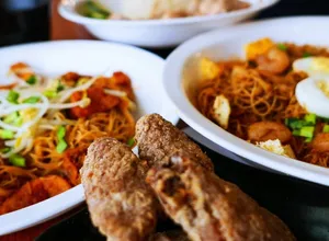 Shiok Canteen - Singaporean restaurant in New Westminster – fine dining dishes, interior photos, and ambiance.