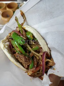 Meet in Xi'an - Chinese restaurant in Richmond – fine dining dishes, interior photos, and ambiance.