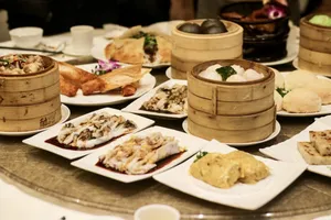 Yue Restaurant - Dim Sum restaurant in Richmond – fine dining dishes, interior photos, and ambiance.