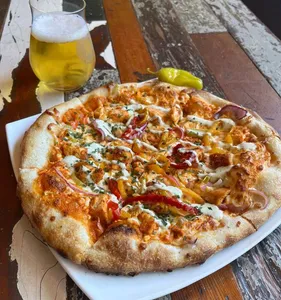 R&B Ale & Pizza House - Brewery & Pubs restaurant in Vancouver – fine dining dishes, interior photos, and ambiance.