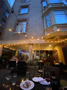 CAFE IL NIDO - Italian restaurant in Downtown Vancouver – fine dining dishes, interior photos, and ambiance.