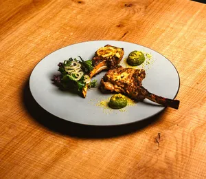 Restaurant Kavita - Indian restaurant in Vancouver – fine dining dishes, interior photos, and ambiance.