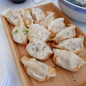 Shanghai Dumpling King Richmond - Chinese restaurant in Richmond – fine dining dishes, interior photos, and ambiance.