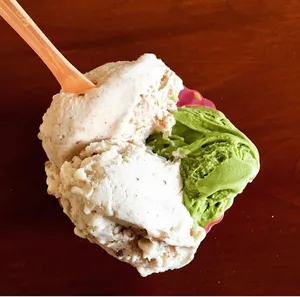 Bella Gelateria Metrotown - Dessert restaurant in Burnaby – fine dining dishes, interior photos, and ambiance.