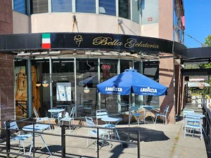Bella Gelateria Robson - Dessert restaurant in Downtown Vancouver – fine dining dishes, interior photos, and ambiance.