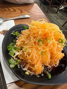 Yang’s Braised Chicken Rice Burnaby - Chinese restaurant – fine dining dishes, interior photos, and ambiance.