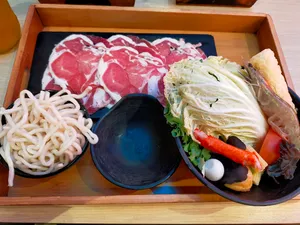 Pot Empire - Hot Pot restaurant in Burnaby – fine dining dishes, interior photos, and ambiance.