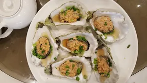 Haiyi Seafood Restaurant - Dim Sum restaurant in Vancouver – fine dining dishes, interior photos, and ambiance.