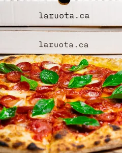 La Ruota West Broadway - Pizza restaurant in Vancouver – fine dining dishes, interior photos, and ambiance.