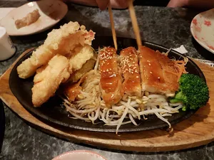 Kiku Sushi Metrotown - Japanese & Sushi restaurant in Burnaby – fine dining dishes, interior photos, and ambiance.