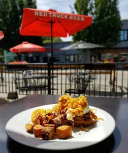 The Wolf and Hound - Brewery & Pubs restaurant in Vancouver – fine dining dishes, interior photos, and ambiance.