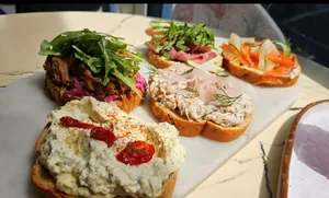 Wren cafe - Cafe restaurant in Downtown Vancouver – fine dining dishes, interior photos, and ambiance.