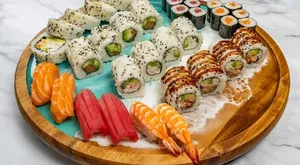 VanLove sushi & more - Japanese & Sushi restaurant in Downtown Vancouver – fine dining dishes, interior photos, and ambiance.