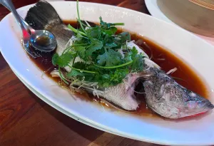 Happy Valley Seafood Restaurant - Chinese restaurant in Burnaby – fine dining dishes, interior photos, and ambiance.