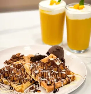 Azure Cafe - Dessert restaurant in Richmond – fine dining dishes, interior photos, and ambiance.