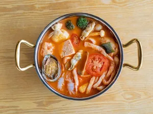 JOJO POT - Hot Pot restaurant in Burnaby – fine dining dishes, interior photos, and ambiance.