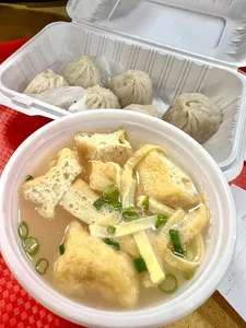 Shanghai Fortune Cuisine - Chinese restaurant in Burnaby – fine dining dishes, interior photos, and ambiance.